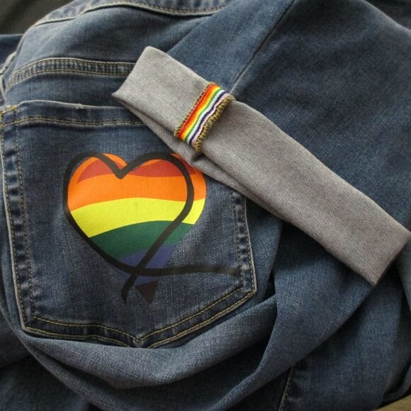 Lane Bryant Jeans Denim Boyfriend Capris Blue Pride Rainbow Heart Plus Size 22P - Picture 8 of 12